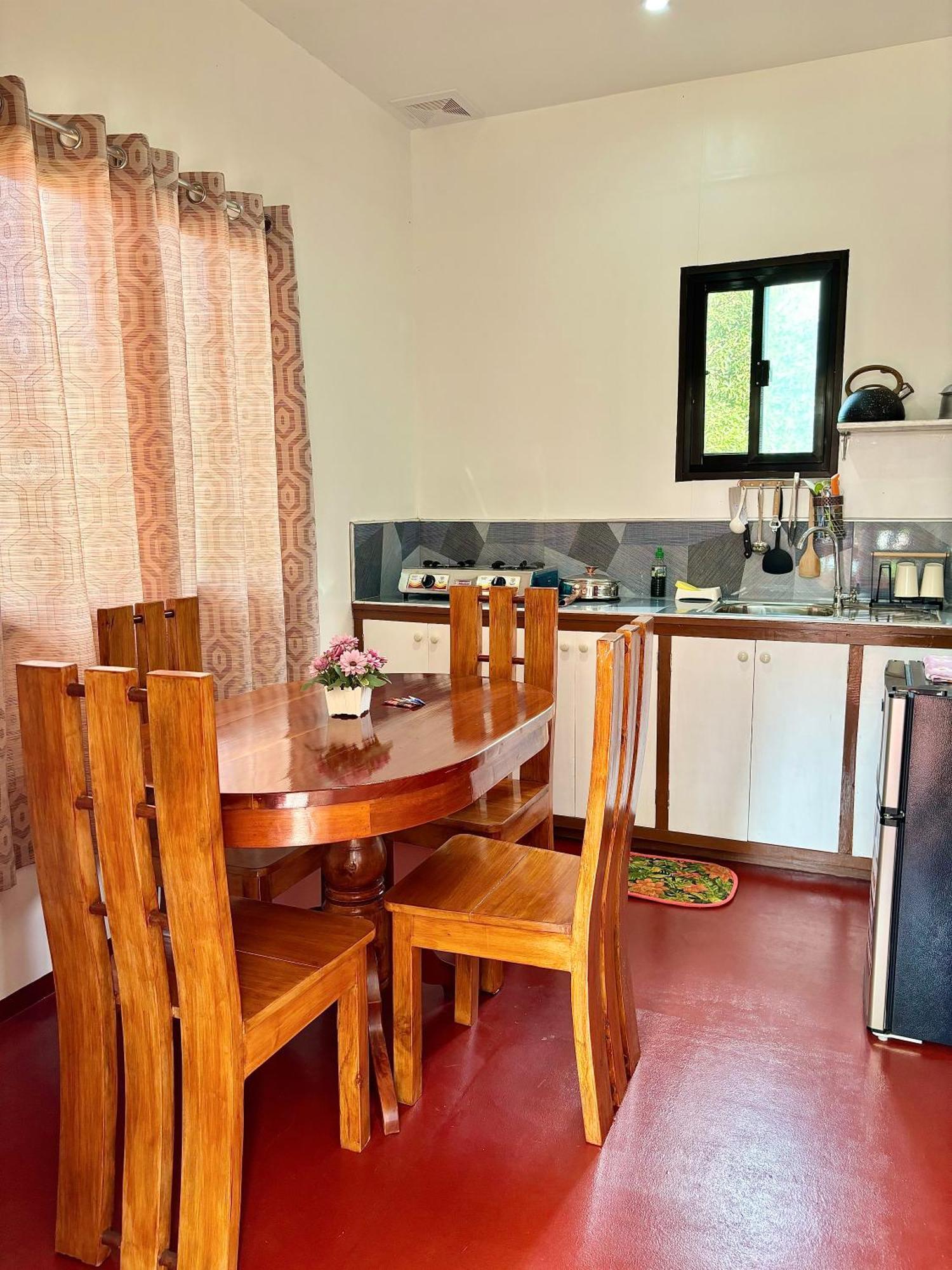 Luzville Transient House - Port Barton Itaytay Экстерьер фото