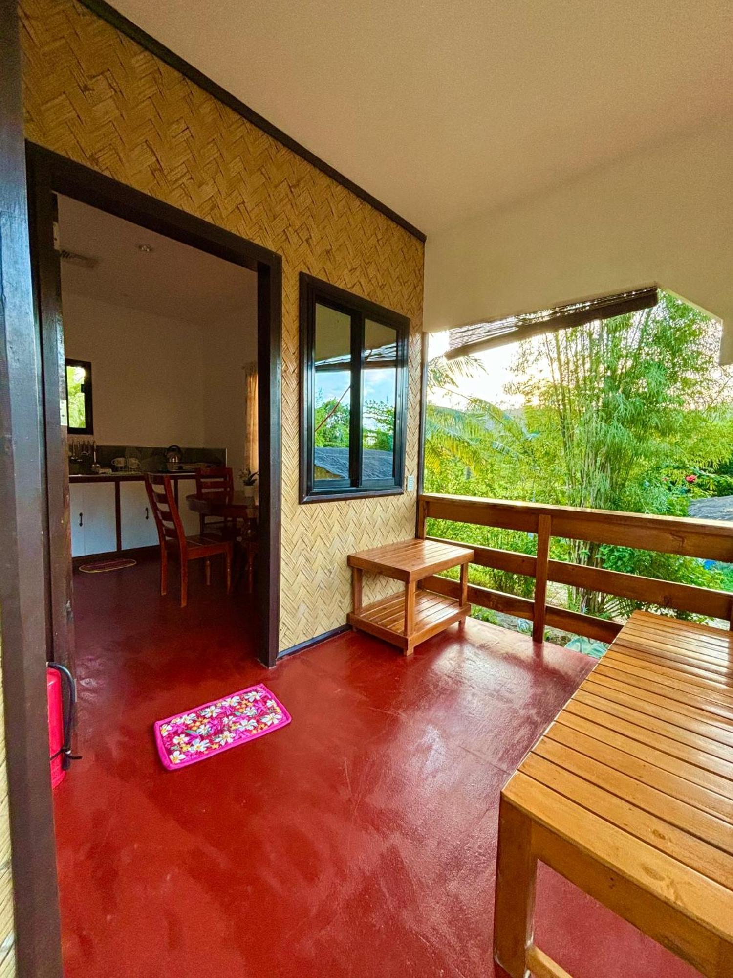 Luzville Transient House - Port Barton Itaytay Экстерьер фото